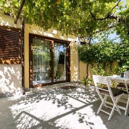 Casa Aurora Apartment Капитана Екстериор снимка