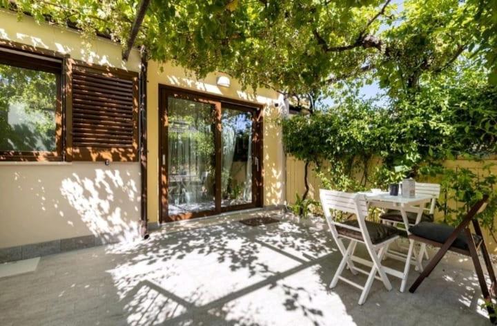 Casa Aurora Apartment Капитана Екстериор снимка
